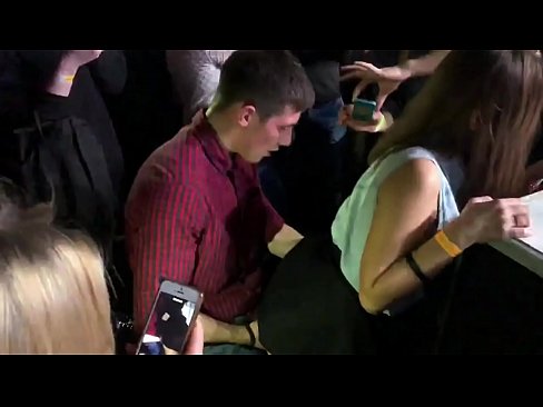 ❤️ Tunay na sex sa isang Russian nightclub. Ang 18-taong-gulang na batang babae na Ruso sa anus at puki ay nakipagkamay sa isang nightclub ☑ Sex video sa amin tl.quizfarmature.ru ❌️❤